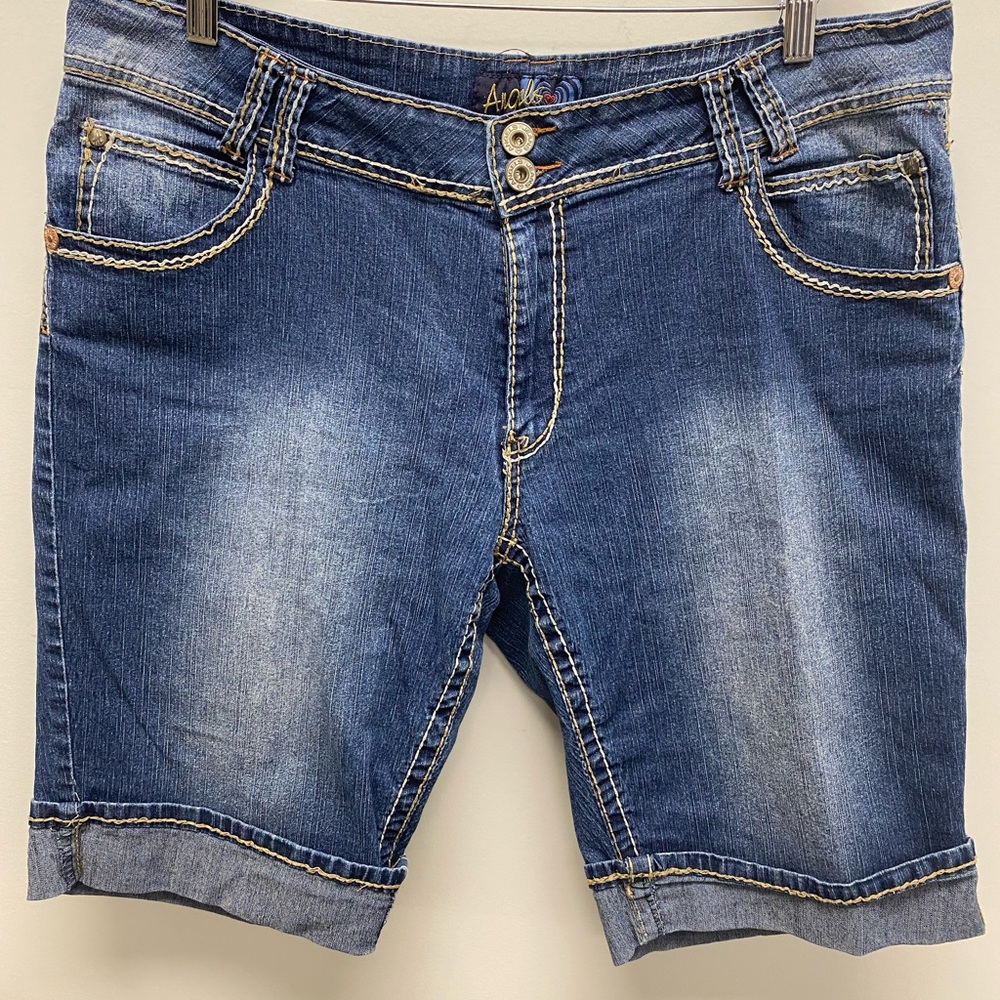 Angels Bermuda Jean Shorts Stretchy Denim Size 20